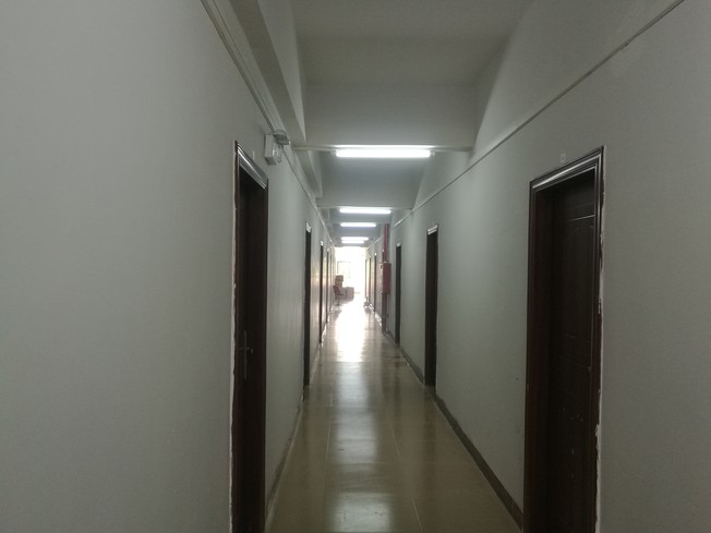 公司走廊